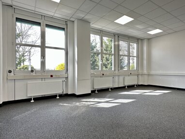 Büro-/Praxisfläche zur Miete 2.471,54 € 5 Zimmer 191 m² Bürofläche Schwechat 2320