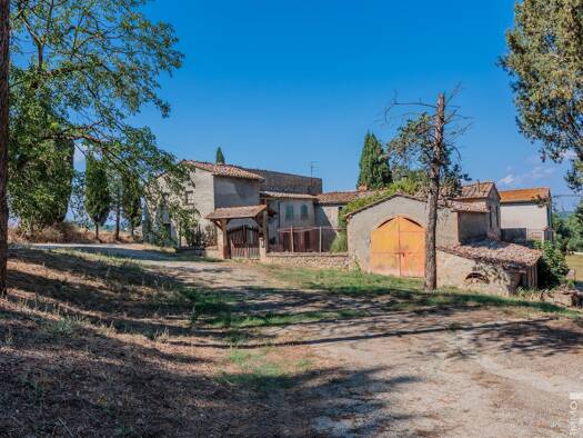 Rustico zum Kauf 698.000 € 4 Zimmer 980 m² 10.000 m² Grundstück frei ab sofort Casole d'Elsa
