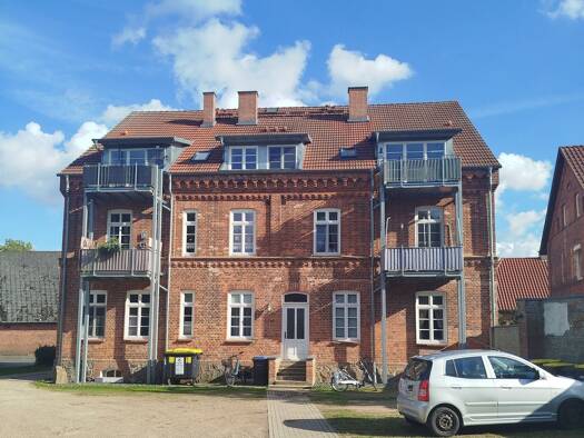 Wohnung zur Miete 610 € 3 Zimmer 81 m² 1. Geschoss frei ab sofort Wittenburger Straße 6 Vellahn 19260