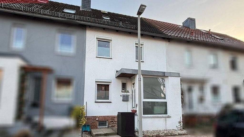 Reihenmittelhaus zum Kauf 368.000 € 4 Zimmer 110 m² 200 m² Grundstück Oberricklingen Hannover 30459