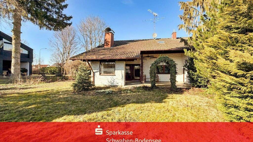 Geräumiges Einfamilienhaus mit großzügigem Grundstück