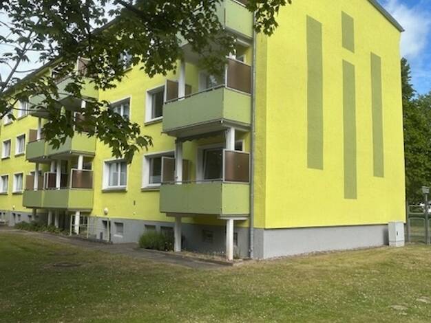 Wohnung zum Kauf 95.000 € 3 Zimmer 61 m² EG frei ab sofort B.Brecht-Str. 16 Barth-Süd Barth 18356