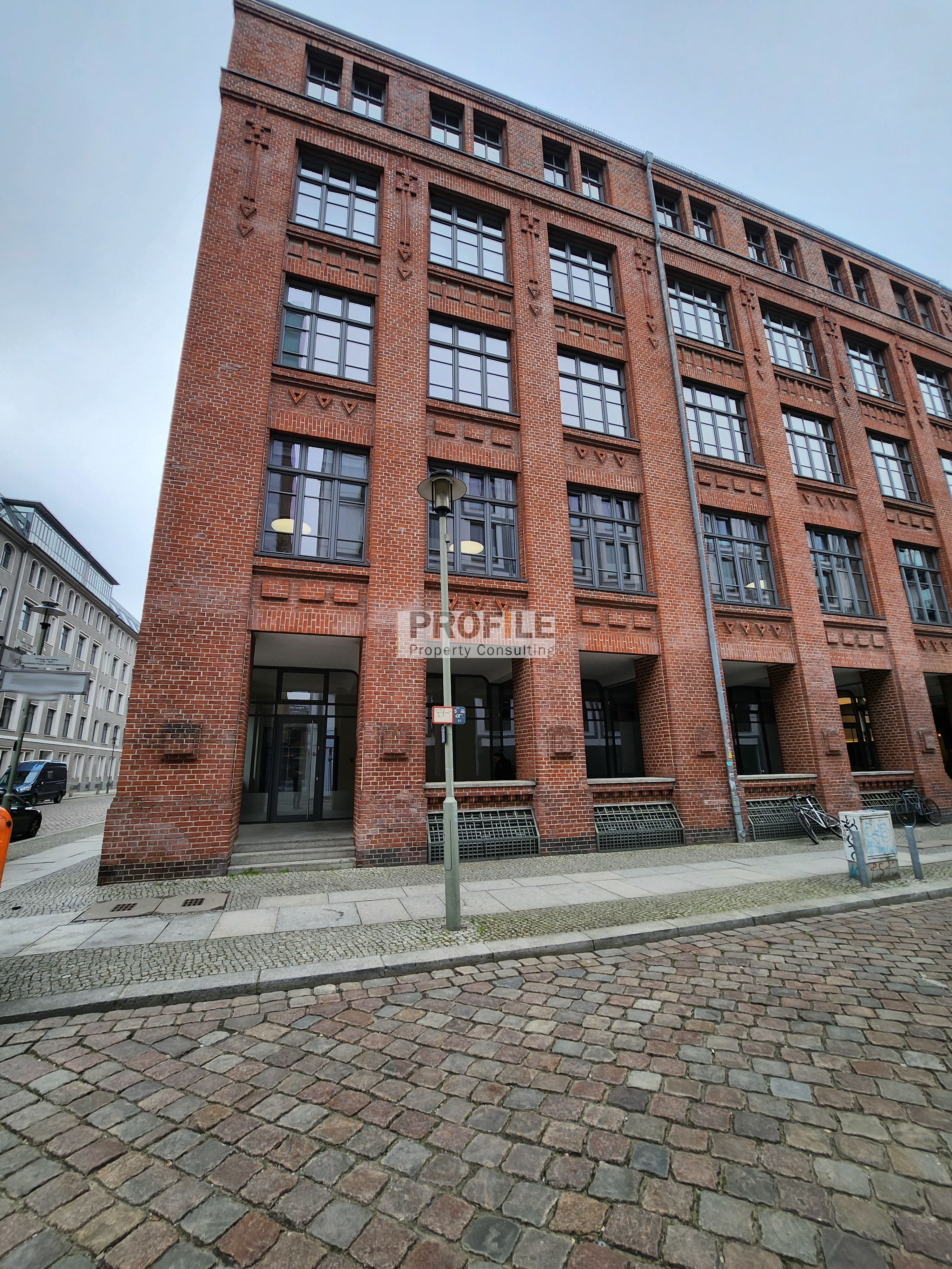 Ladenfläche zur Miete provisionsfrei 20 € 85 m²<br/>Verkaufsfläche ab 85 m²<br/>Teilbarkeit Friedrichshain Berlin 10245