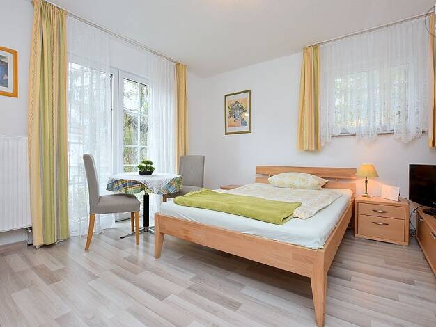 WG-Zimmer zur Miete auf Zeit 720 € 20 m² 1. Geschoss frei ab 20.11.2026 Feuerbach Stuttgart 70469