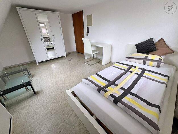 WG-Zimmer zur Miete Wohnen auf Zeit 680 € 16 m² 4. Geschoss frei ab sofort Bad Cannstatt Stuttgart 70372