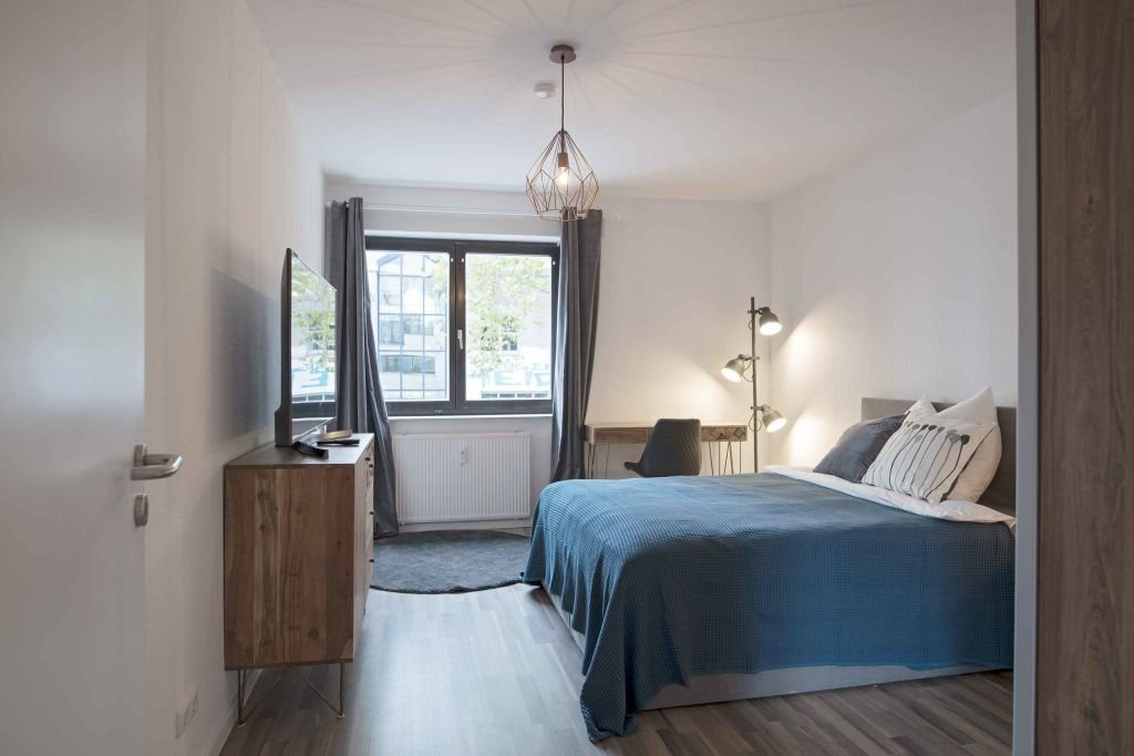 Wohnung zur Miete Wohnen auf Zeit 780 € 5 Zimmer 15 m²<br/>Wohnfläche 20.01.2025<br/>Verfügbarkeit Schleiermacherstraße 10 Nordend - Ost Frankfurt am Main 60316