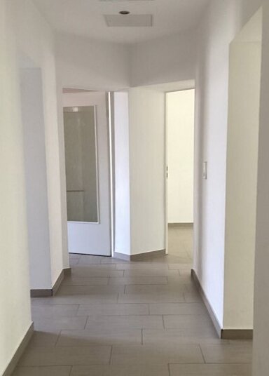 Wohnung zur Miete 760 € 3 Zimmer 84 m² 1. Geschoss frei ab 28.09.2024 Ludwigstr. 8 Südliche Innenstadt Halle (Saale) 06110