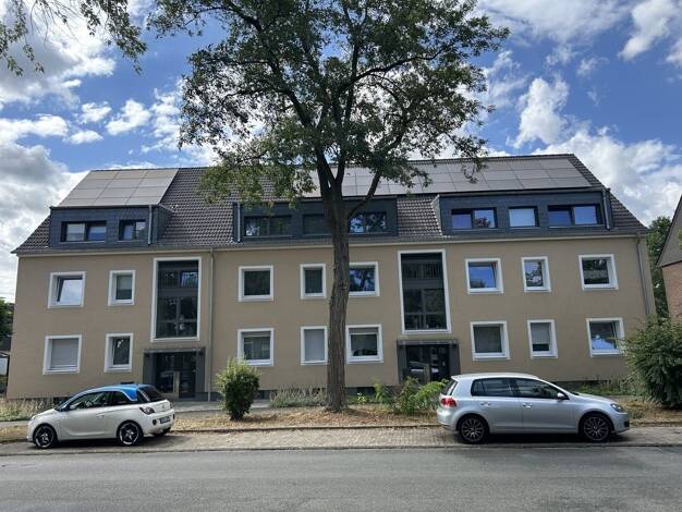 Wohnung zur Miete 857 € 4,5 Zimmer 92,2 m² 1. Geschoss frei ab 16.09.2026 Braunschweigstr. 52 Schwarze Heide Sterkrade 46149