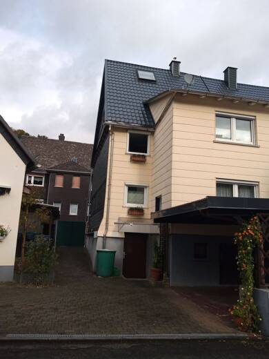 Doppelhaushälfte zum Kauf 139.000 € 4 Zimmer 90 m² 263 m² Grundstück Sechshelden Haiger 35708