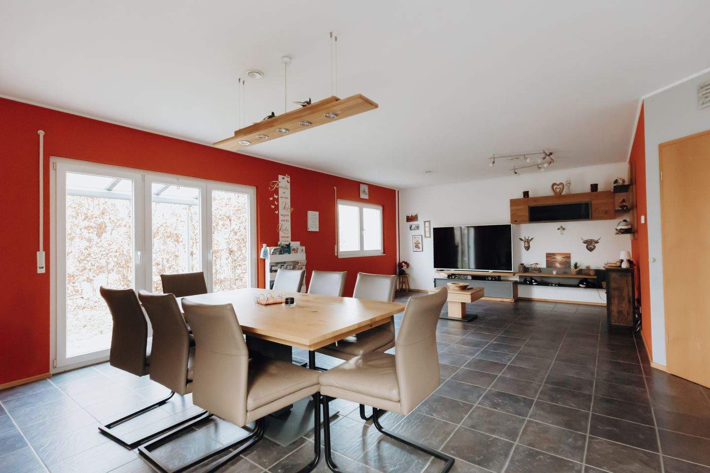 Immobilie in Ferschweiler - Ihr Traumhaus für die ganze Familie - Geräumiges Einfamilienhaus mit Garten - Bild 0