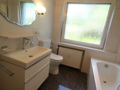 Wohnung zur Miete 570 € 3,5 Zimmer 86 m² 1. Geschoss frei ab sofort Osterfeldstraße 5 Ückendorf Gelsenkirchen 45886