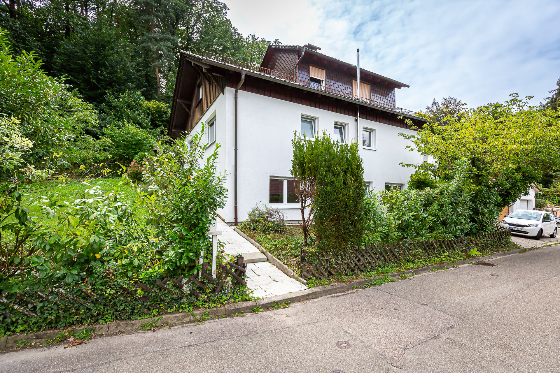 Mehrfamilienhaus zum Kauf 650.000 € 8 Zimmer 200 m²<br/>Wohnfläche 931 m²<br/>Grundstück Varnhalt Baden-Baden 76534