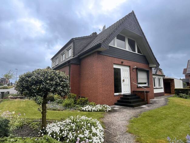 Doppelhaushälfte zum Kauf 190.000 € 6 Zimmer 140,9 m² 399 m² Grundstück Dorenkamp Rheine 48431