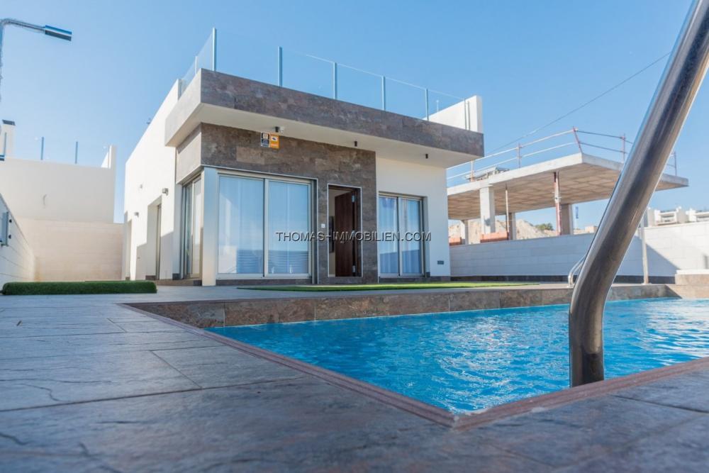 Villa zum Kauf 370.000 € 4 Zimmer 89 m²<br/>Wohnfläche 200 m²<br/>Grundstück Orihuela Costa 03189