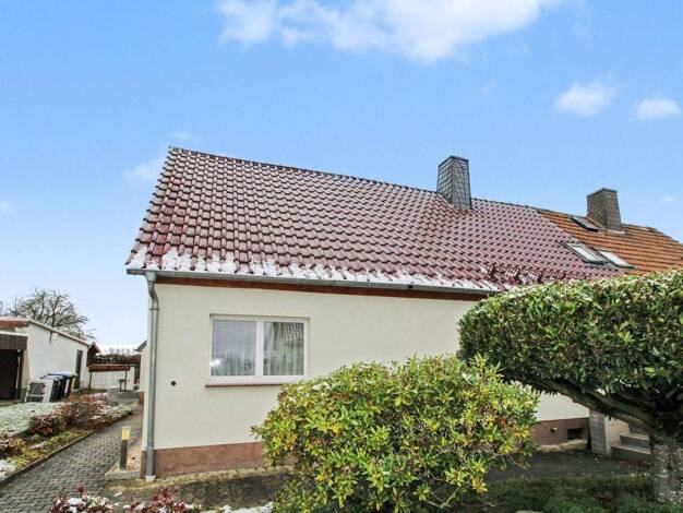 Doppelhaushälfte zum Kauf 130.000 € 4,5 Zimmer 128,2 m² 950,2 m² Grundstück Wittgensdorf Chemnitz 09228