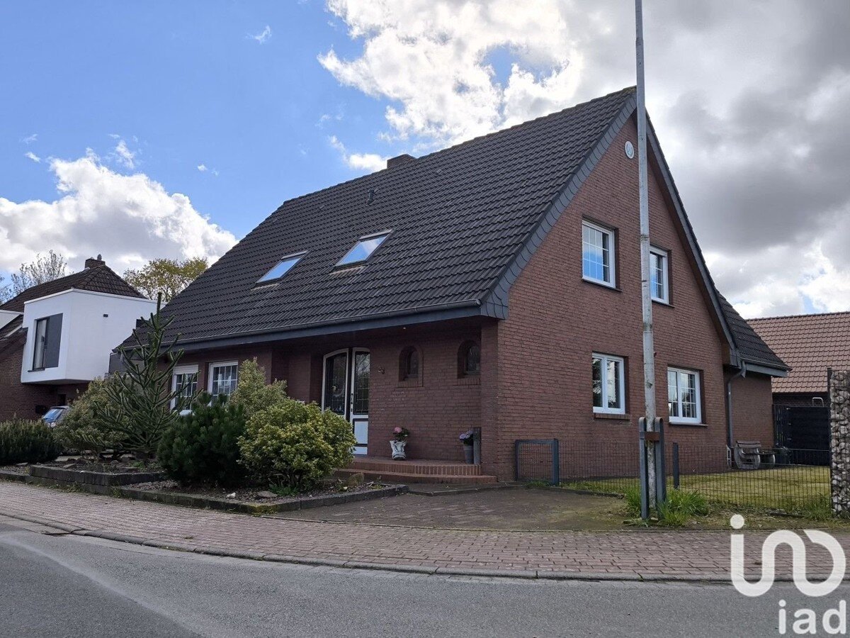 Mehrfamilienhaus zum Kauf 310.000 € 8 Zimmer 184 m²<br/>Wohnfläche 720 m²<br/>Grundstück Heede Heede 26892