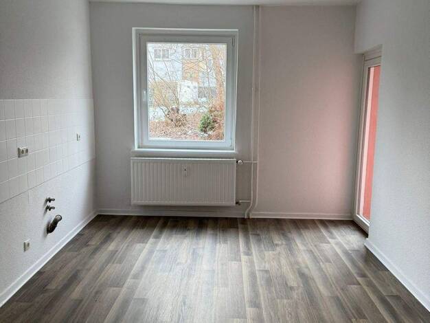 Wohnung zur Miete 400 € 2 Zimmer 62 m² frei ab sofort Alfelder Straße 57 West Hildesheim 31139