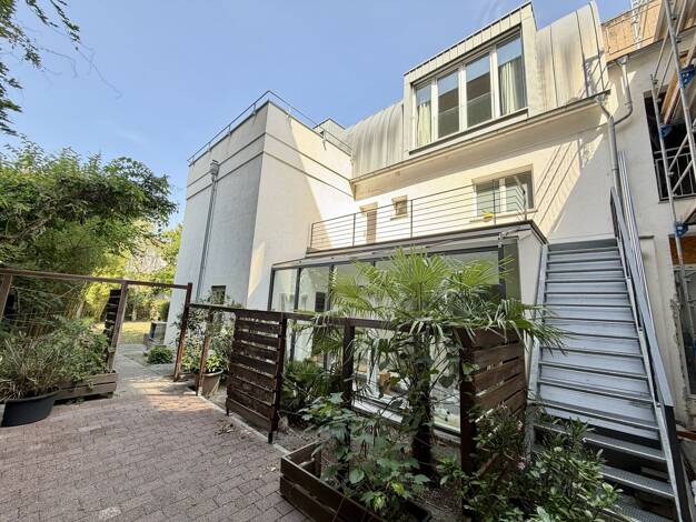 Stadthaus zum Kauf 1.490.000 € 5 Zimmer 196 m² 425 m² Grundstück Südweststadt Südweststadt 76133