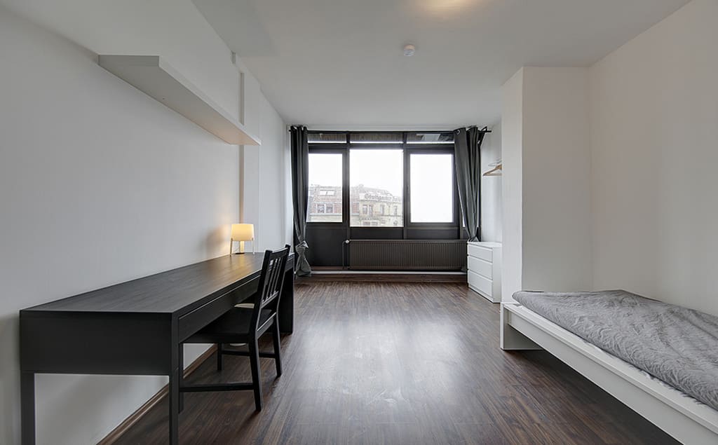 Wohnung zur Miete Wohnen auf Zeit 610 € 6 Zimmer 19 m²<br/>Wohnfläche 19.02.2025<br/>Verfügbarkeit König-Karl-Straße 84 Cannstatt - Mitte Stuttgart 70372