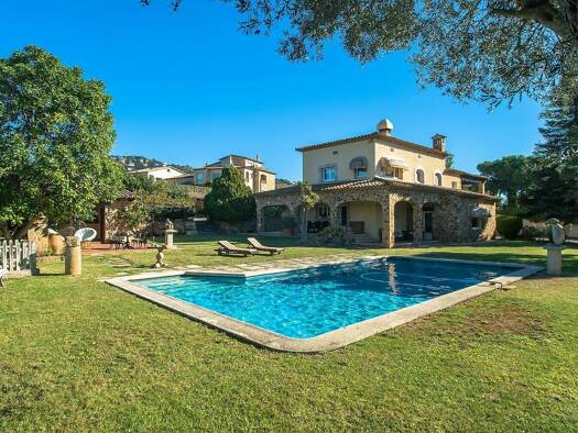 Einfamilienhaus zum Kauf 1.910.000 € 509 m² 3.144 m² Grundstück Santa Cristina d'Aro 17246