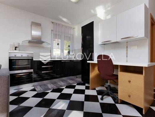 Wohnung zur Miete - Erstbezug 1.500 € 3 Zimmer 110 m² 1. Geschoss Brestovice Kastav 51215