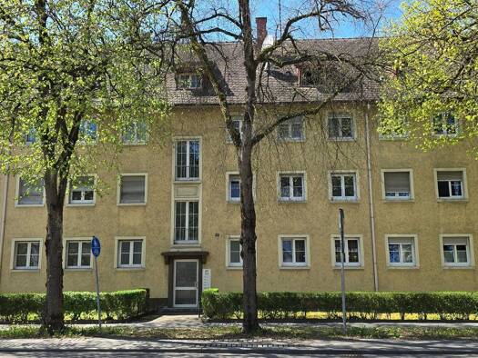 Wohnung zur Miete 650 € 2 Zimmer 60 m² Geschoss 1/3 frei ab 01.05.2026 Singen Singen (Hohentwiel) 78224