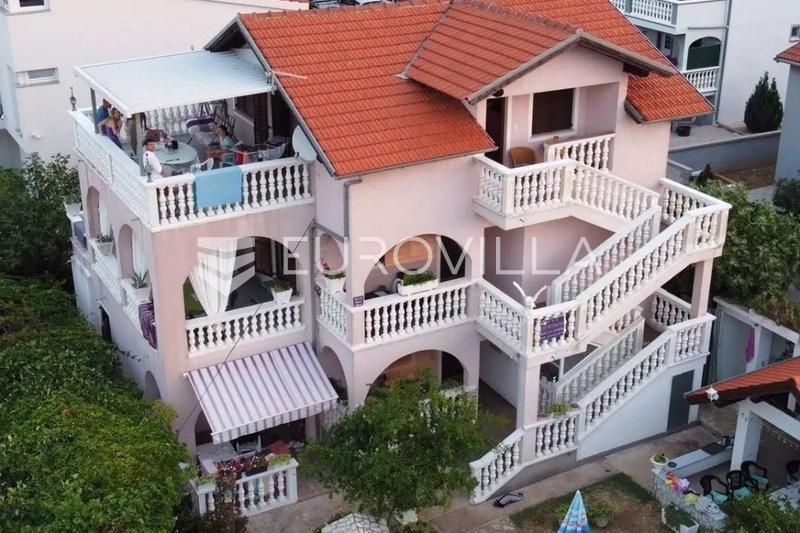 Haus zum Kauf 600.000 € 4 Zimmer 325 m²<br/>Wohnfläche Vodice center 22000