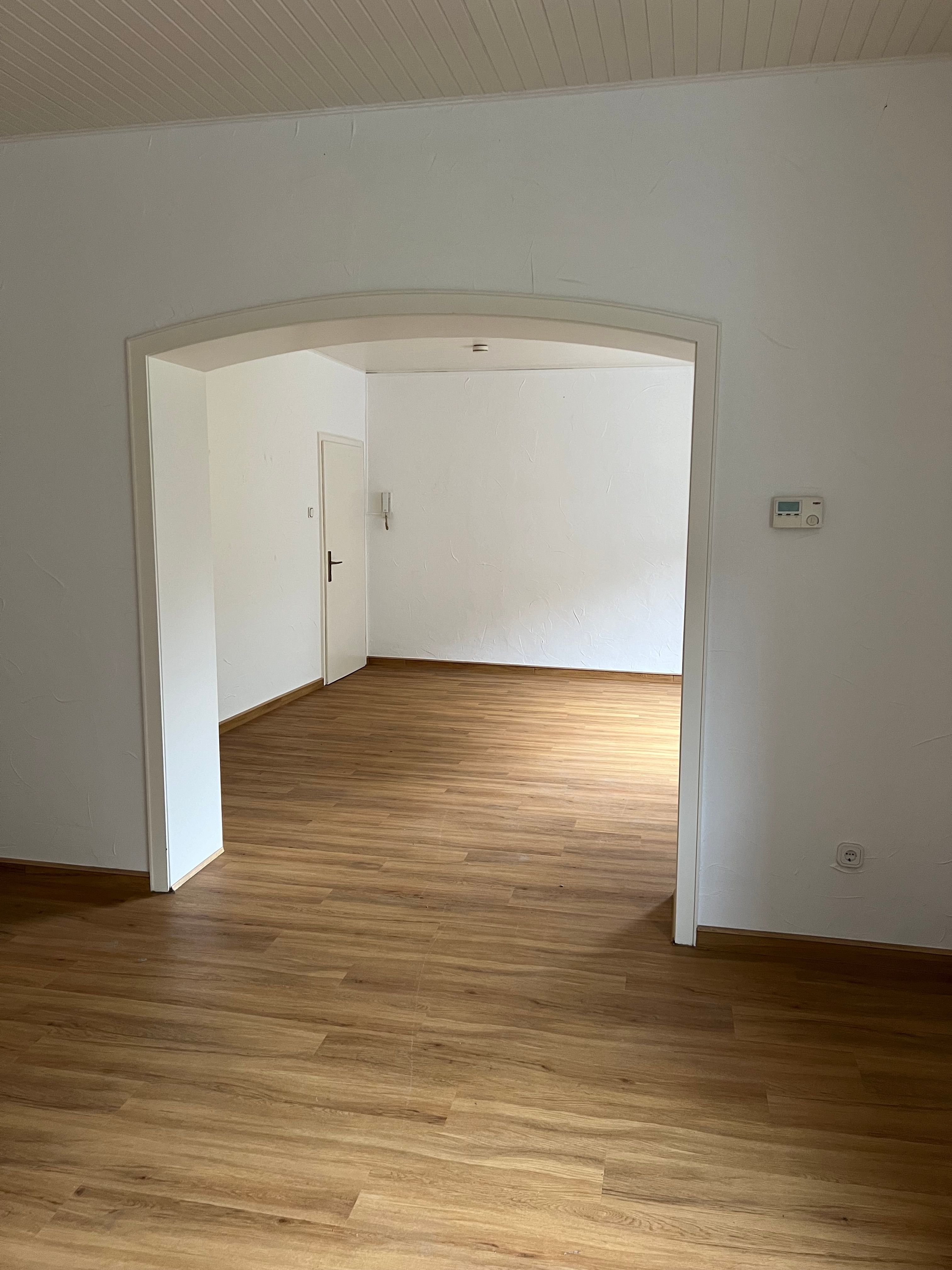 Terrassenwohnung zur Miete 850 € 3 Zimmer 90 m²<br/>Wohnfläche 1.<br/>Geschoss ab sofort<br/>Verfügbarkeit Sterkrade - Nord Oberhausen 46145