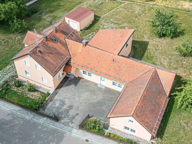 Einfamilienhaus zum Kauf 382.000 € 8 Zimmer 210 m² 2.610 m² Grundstück Roßbach Wald 93192