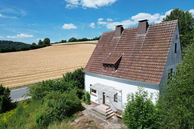 Einfamilienhaus zum Kauf 241.000 € 7 Zimmer 200 m² 4.200 m² Grundstück Derenbornstraße 16 Ottbergen Höxter 37671