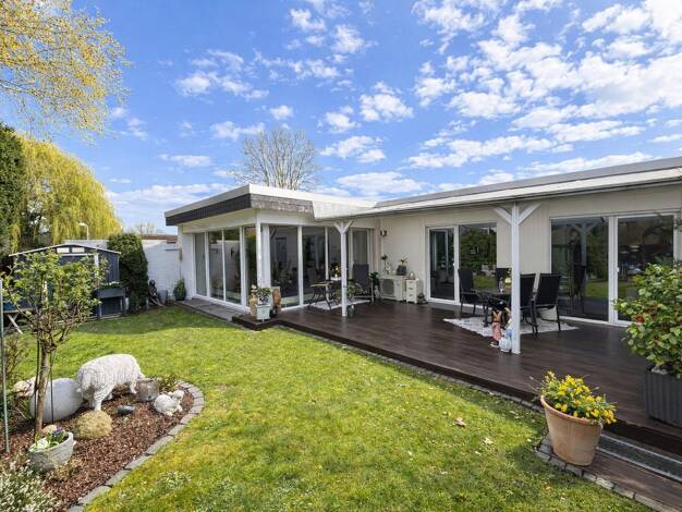Bungalow zum Kauf provisionsfrei 959.000 € 6 Zimmer 230,6 m² 403,9 m² Grundstück Königsdorf Frechen 50226