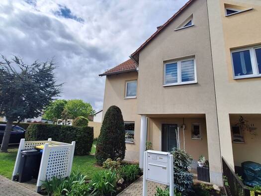 Doppelhaushälfte zum Kauf provisionsfrei 460.000 € 7 Zimmer 166 m² 444 m² Grundstück Schkopau 06258