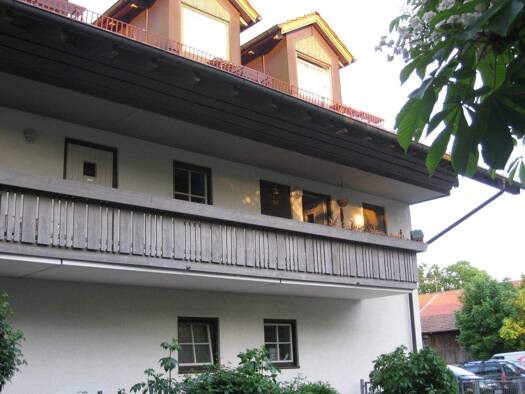 Maisonette zur Miete 984 € 3 Zimmer 94,6 m² 1. Geschoss frei ab 16.11.2025 Münchener Straße 9 Feldkirchen Feldkirchen-Westerham 83620