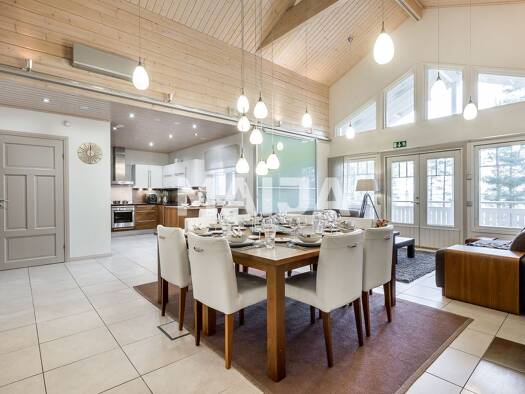 Villa zum Kauf 440.000 € 5 Zimmer 252 m² 1.878 m² Grundstück Satamatie 6 Lieksa 83960 Kol
