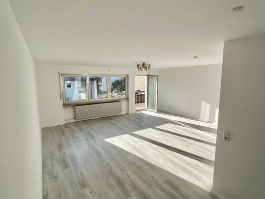 WG-Zimmer zur Miete 1.200 € 3 Zimmer 105 m² Geschoss 1/2 frei ab 01.07.2026 Stadeln Fürth 90765