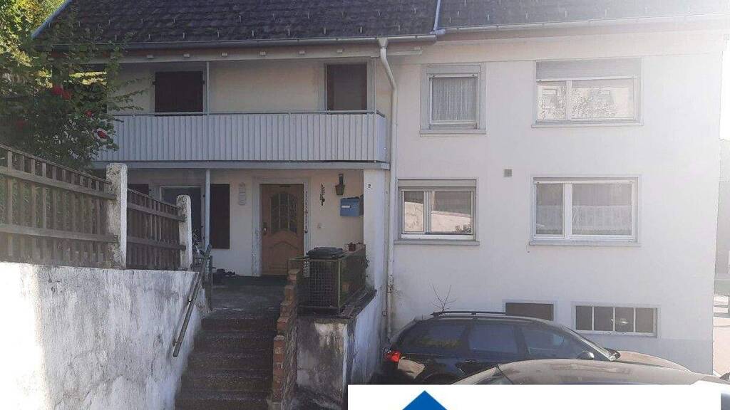 Mehrfamilienhaus zum Kauf 255.000 € 7 Zimmer 159,3 m² 242 m² Grundstück Degernau Wutöschingen / Degernau 79793