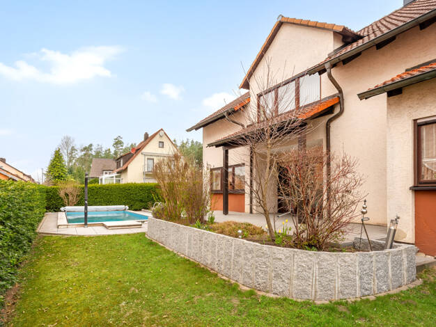 Einfamilienhaus zum Kauf 748.900 € 7 Zimmer 215 m² 723 m² Grundstück Roth 91154