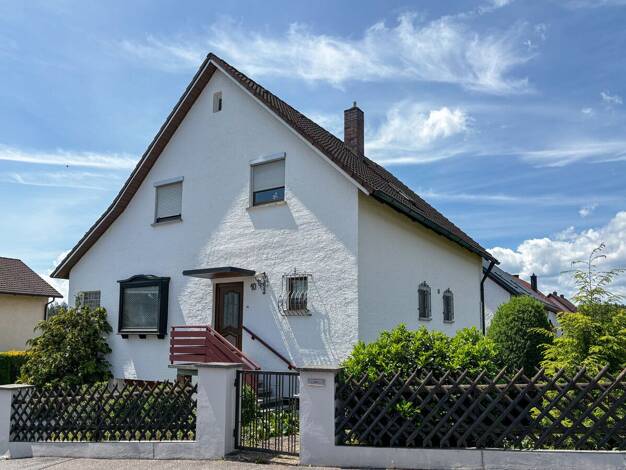Einfamilienhaus zum Kauf 362.000 € 5 Zimmer 114,6 m² 516 m² Grundstück Burglengenfeld Burglengenfeld 93133