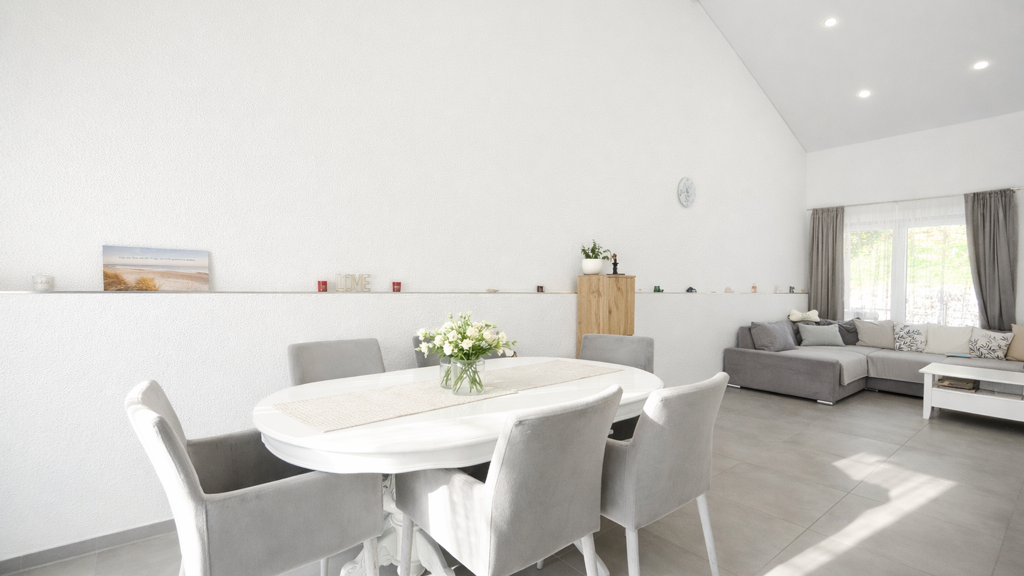 Wohnung zum Kauf 394.000 € 4 Zimmer 100 m² 2. Geschoss frei ab sofort Neuenbürg 75305