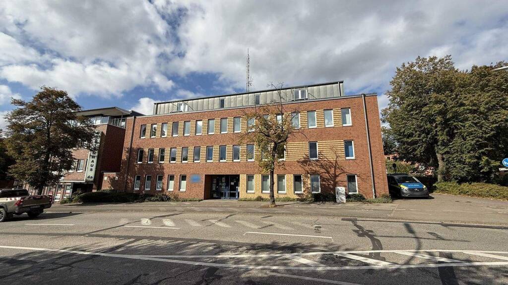 Büro zum Kauf 2.950.000 € Bad Schwartau 23611