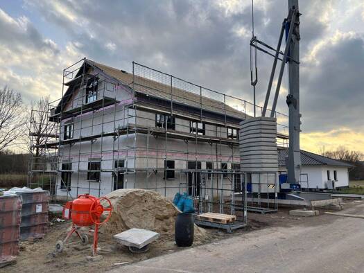 Doppelhaushälfte zum Kauf provisionsfrei 429.000 € 5 Zimmer 154 m² 369 m² Grundstück Rintelner Str. Bückeburg 31675