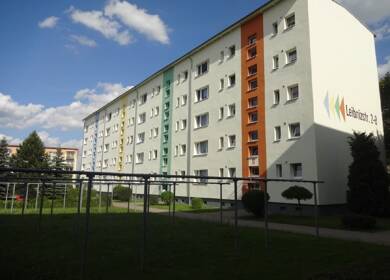 Wohnung zum Kauf 109.000 € 4 Zimmer 94,2 m² 2. Geschoss Borna Borna 04552