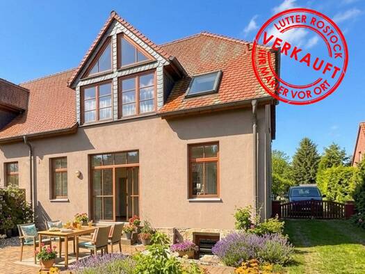 Doppelhaushälfte zum Kauf 249.000 € 4 Zimmer 131 m² 1.845 m² Grundstück Krakower Str. 4 Kuchelmiß Kuchelmiß 18292