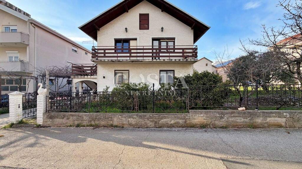 Einfamilienhaus zum Kauf 550.000 € 6 Zimmer 996 m² Grundstück Zadar 23000