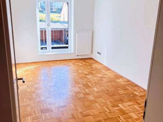 Wohnung zur Miete 1.245 € 3,5 Zimmer 102 m² Geschoss EG/3 frei ab 15.08.2026 Petersberg 36100