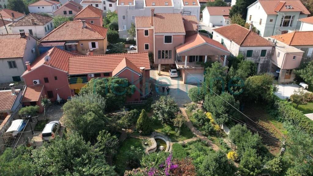 Haus zum Kauf 850.000 € 8 Zimmer 342 m² Arbanasi do Crno