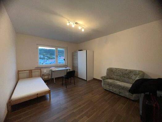 WG-Zimmer zur Miete 280 € 19 m² 1. Geschoss frei ab 01.04.2026 Mosbach 74821