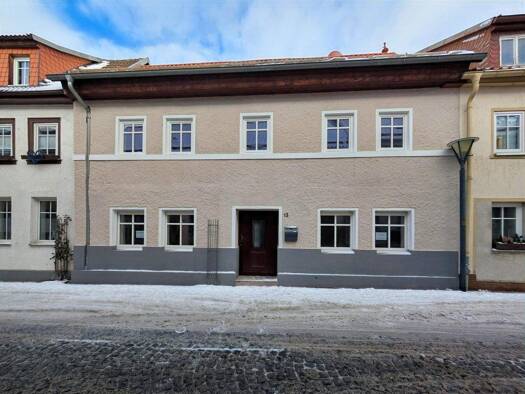 Reihenmittelhaus zum Kauf 149.000 € 5 Zimmer 168 m² 166 m² Grundstück Harzgerode 06493