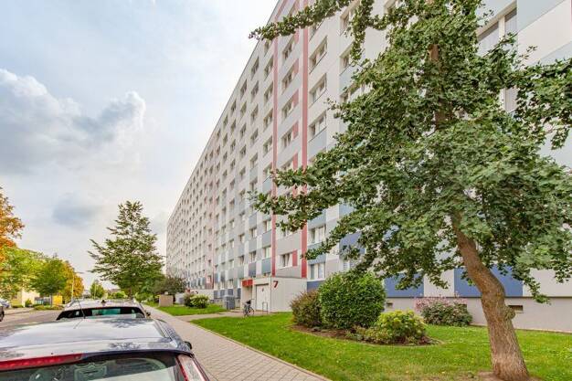 Wohnung zur Miete 295 € 2 Zimmer 49,2 m² 7. Geschoss Otto-Baer-Straße 7 Neu Reform Magdeburg 39118