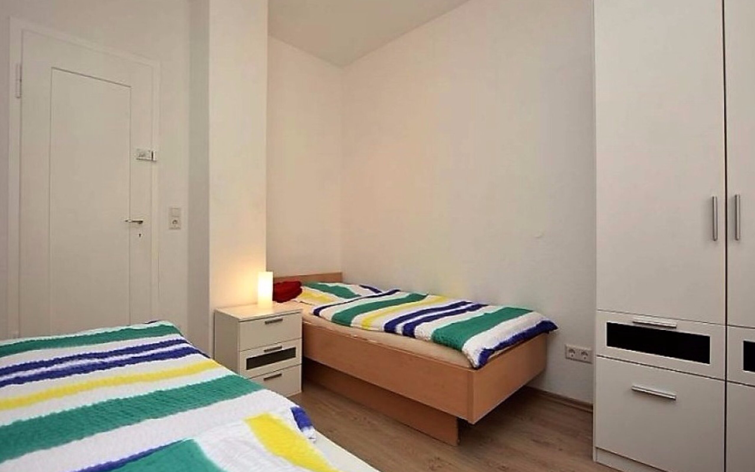 Wohnung zur Miete Wohnen auf Zeit 1.630 € 5 Zimmer 110 m²<br/>Wohnfläche 30.09.2024<br/>Verfügbarkeit Arnoldstrasse 0 Mühlhausen Stuttgart Mühlhausen 70378